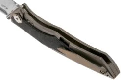 Bestech Togatta BT2102F Marbled Carbonfiber Couteau De Poche, Morgan Koens Design 14 Bestech Togatta BT2102F Marbled Carbonfiber Couteau De Poche, Morgan Koens Design -Spyder Couteau Magasin BHBT2102F 05 bestech