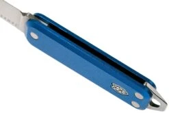 The James Brand Elko Satin + Cerulean Aluminum KN117102-00 Couteau De Poche -Spyder Couteau Magasin JAKN117102 00 03 the james brand