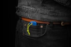 The James Brand The Palmer, Cerulean Aluminum, Yellow KN121181-00 Couteau Utilitaire 10 The James Brand The Palmer, Cerulean Aluminum, Yellow KN121181-00 Couteau Utilitaire -Spyder Couteau Magasin JAKN121181 00 04 james