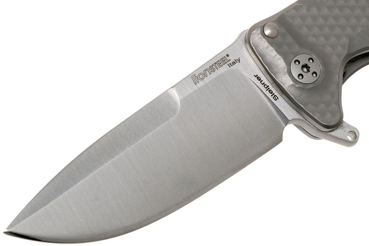LionSteel SR22 Grey Titanium 5 LionSteel SR22 Grey Titanium – Image 3