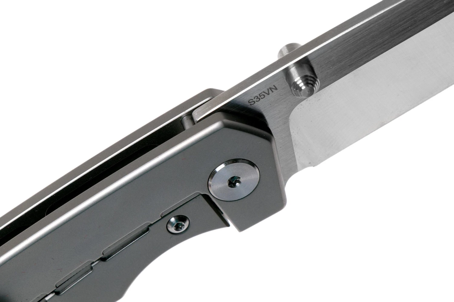 QSP Knife Puffin QS127-E2 Titanium Carbonfiber Couteau De Poche 8 QSP Knife Puffin QS127-E2 Titanium Carbonfiber Couteau De Poche – Image 6