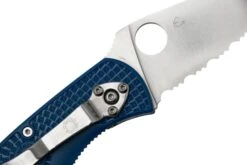 Spyderco Persistence Lightweight C136SBL Serrated S35VN Blue FRN Couteau De Poche -Spyder Couteau Magasin SPC136SBL 05 spyderco