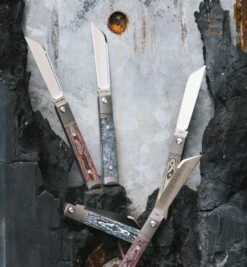 Jack Wolf Feelgood Jack FEELG-01-FCWS Fat Carbon White Storm, Couteau De Poche -Spyder Couteau Magasin jackwolf JW FEELG 01 CCLC JW FEELG 01 CCBP JW FEELG 01 FCWS hakd 2023